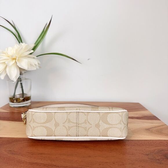 NWT Coach Nolita 19 In Signature Canvas With‎ Floral Appliquéd - Picture 4 of 8